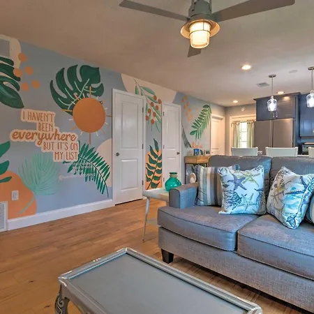 Gulf Breeze Home With Pool, Grill And Fire Pit
